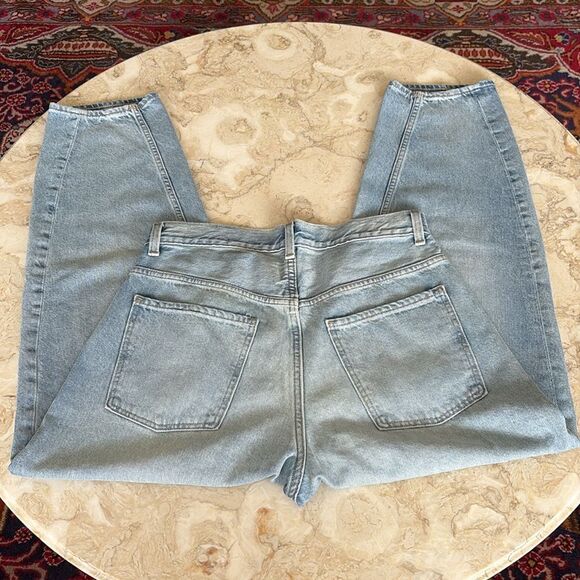 Old Navy Extra High Wait Balloon Leg Jeans - Picture 7 of 10